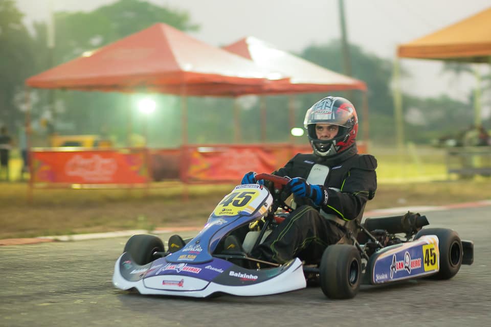 Acelere na pista do Kartódromo municipal