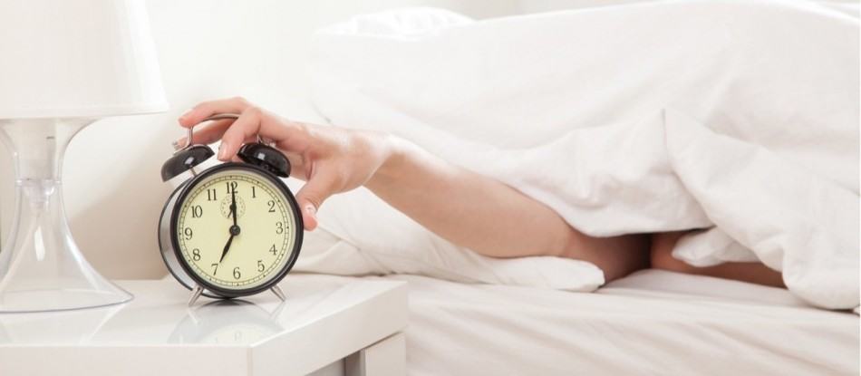 9 dicas para conseguir acordar mais cedo e com disposição