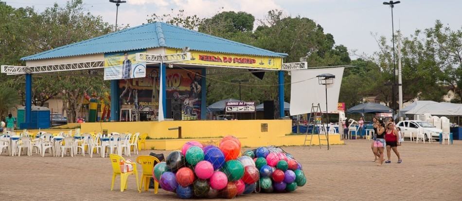 Feira do Porto é ponto de encontro nos finais de semana