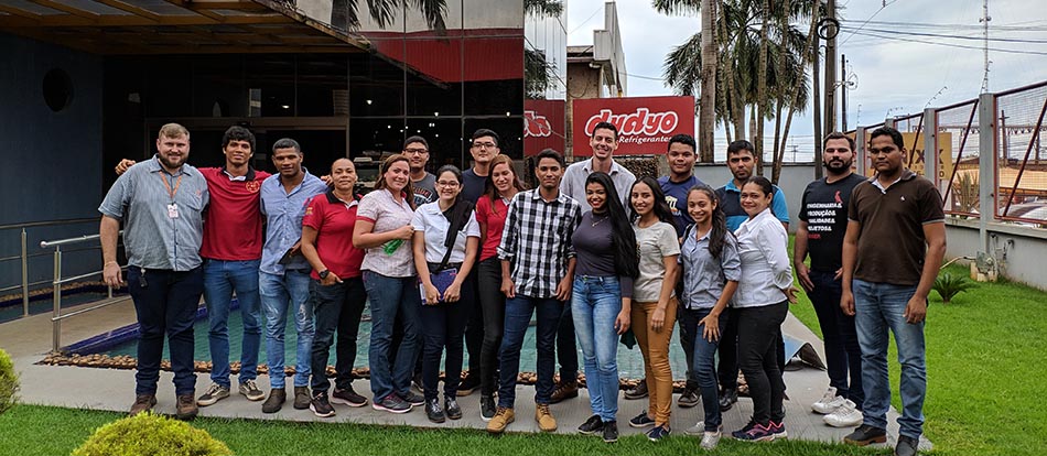 Visita de alunos da Metropolitana na Fábrica Dydyo