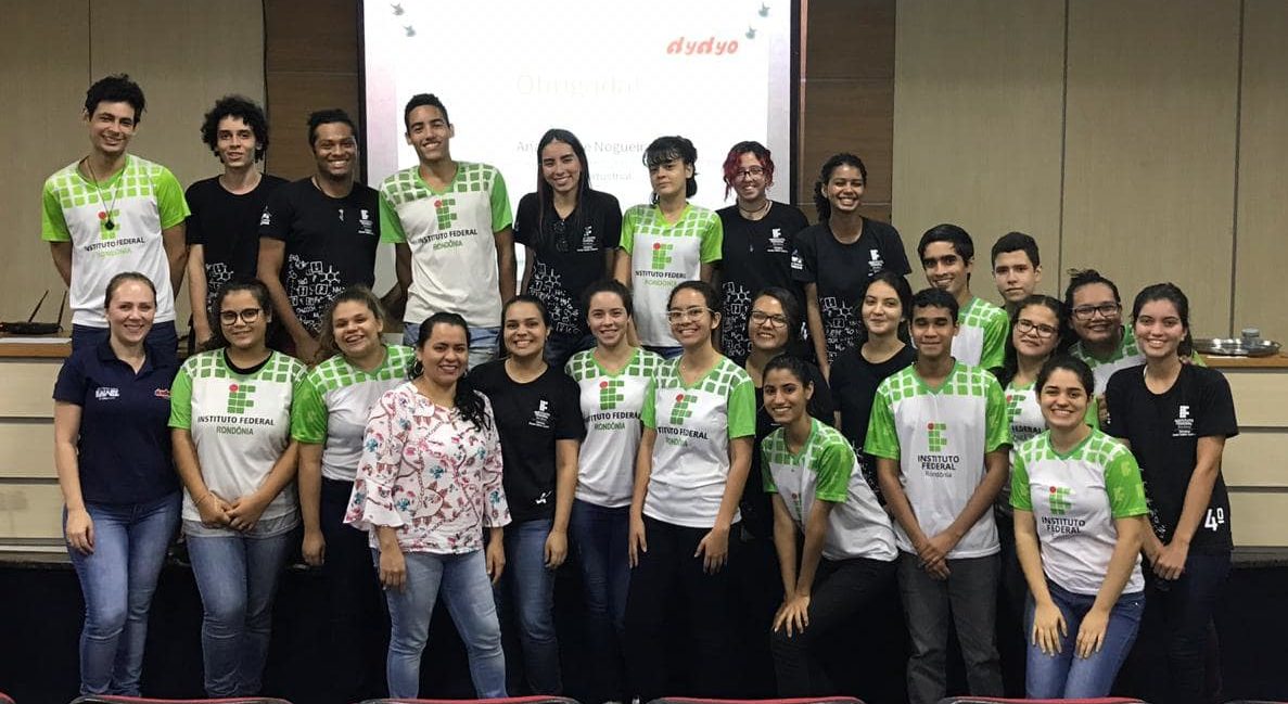 Alunos do IFRO visitam Fábrica da Dydyo