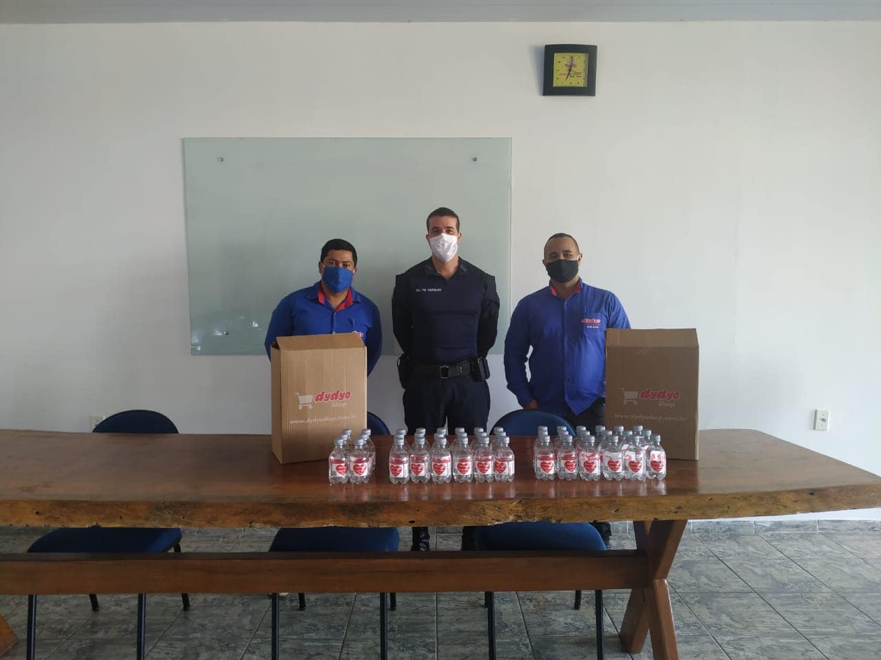 Doação de álcool 70% para o Polícia Militar de Vilhena